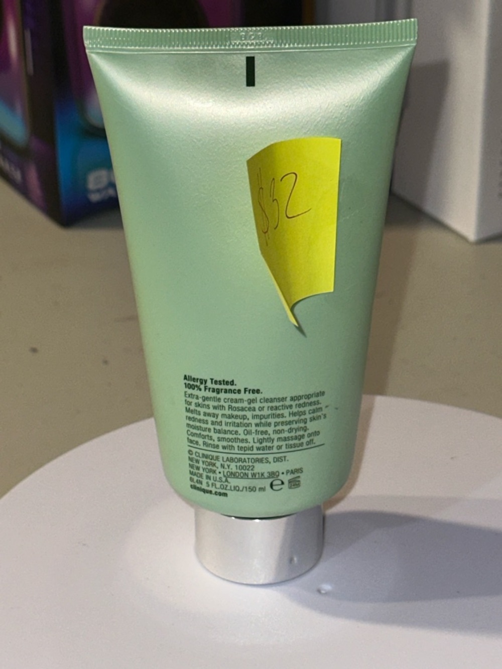 Clinique Redness Solutions Soothing Cleanser - Picture 2 of 2